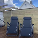 Modern And 2 Bedroom W/king Beds + Free Parking 公寓