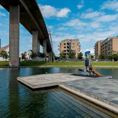 Apartment Modern And 2 Bedroom W/king Beds + Free Parking