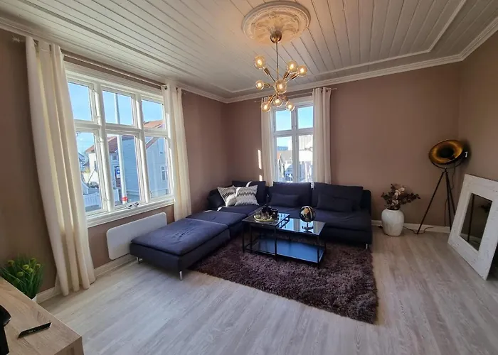 Modern And 2 Bedroom W/king Beds + Free Parking * Stavanger