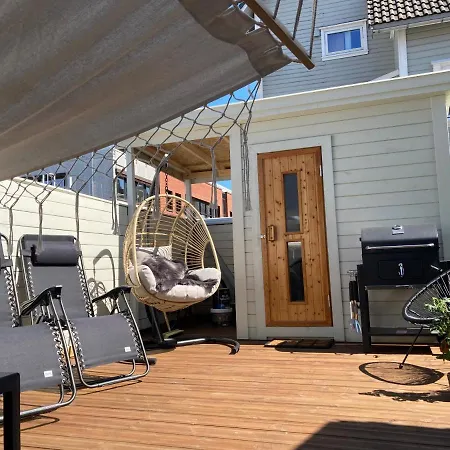 Modern And 2 Bedroom W/king Beds + Free Parking * Ставангер